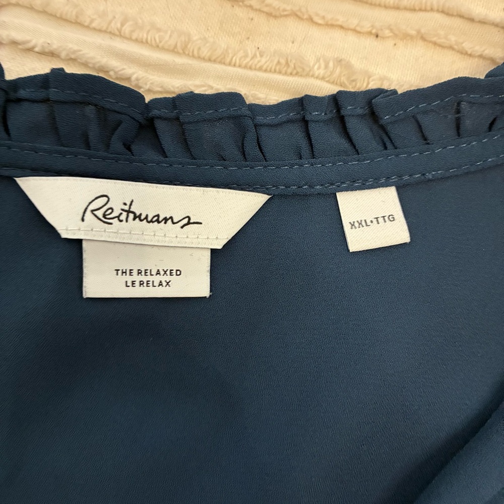 Reitmans Women's Blue Sleeveless Top. Size XXL. Feels silky! NWOT versatile! - Picture 7 of 9
